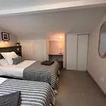 Le Petit Bijou Sete, Quatre Appartements Au Centre Ville, Trois Avec Vue Canal