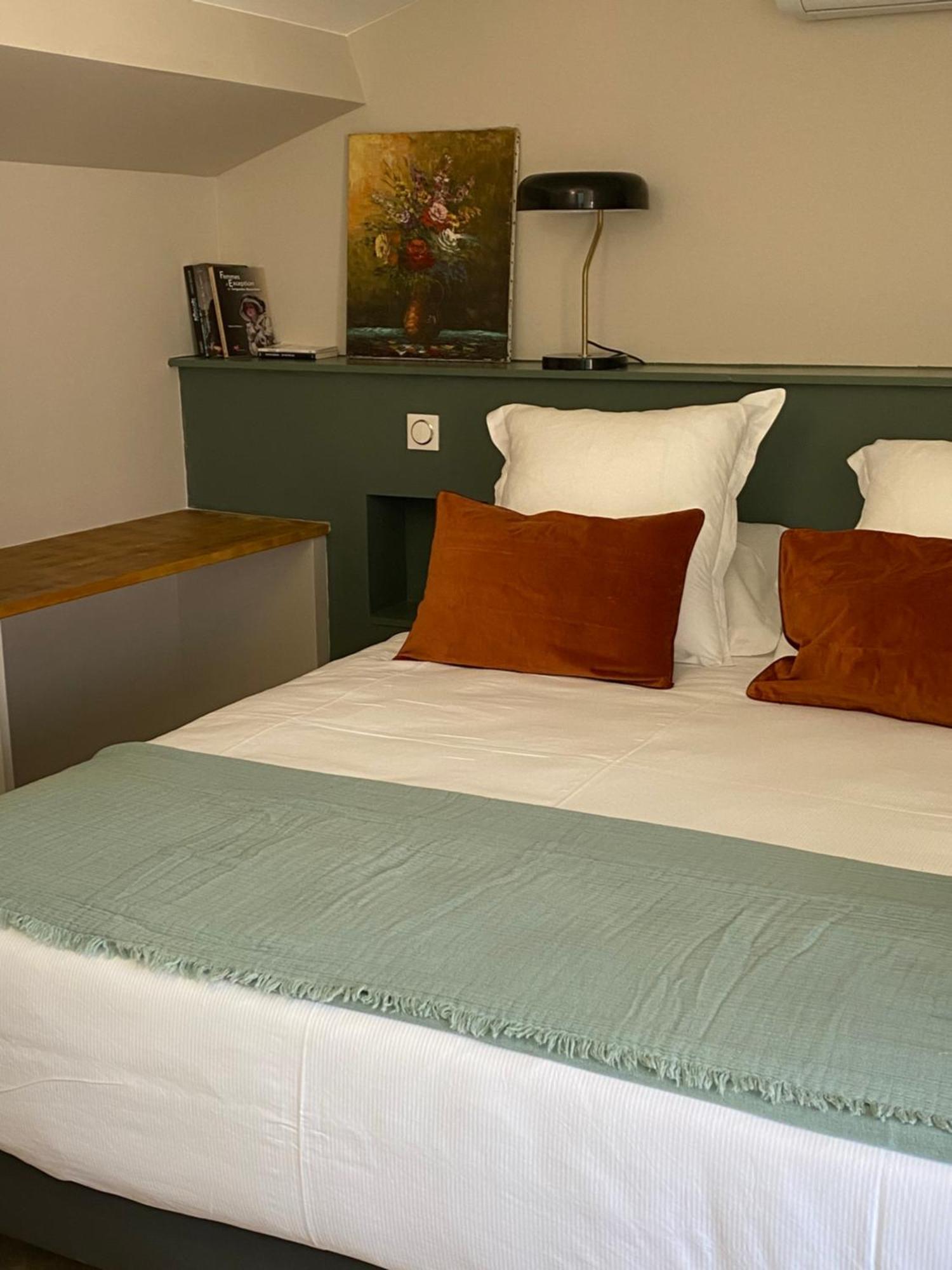 Le Petit Bijou Sete, Quatre Au Centre Ville, Trois Avec Vue Canal Apartment Sete